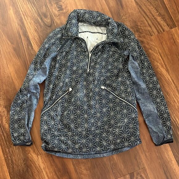 Lululemon Miss Misty Pullover Rain Jacket Size 6 - Picture 3 of 4